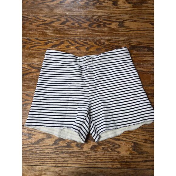 Frank&Eileen Hamptons Travel Set Olive Capelet & Pearl Sweatshorts in Navy Frenc - Picture 8 of 12